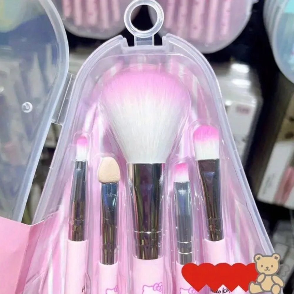Hello Kitty Makeup Brush Set - Picture 3 of 5